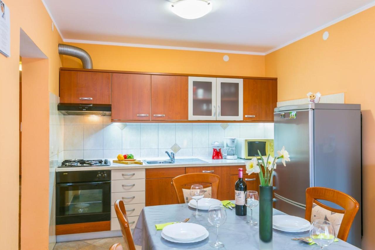 Apartman Marina Veruda Pula Exterior photo
